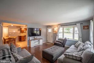 212 Stanford Rd, Fairless Hills, PA 19030 - Photo 4