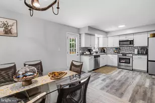 911 Liberty Ln, Warrington, PA 18976 - Photo 8