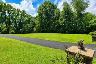 10 W Butler Ave, Doylestown, PA 18901 - Photo 4