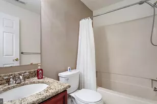 907 Diamond Dr, Newtown, PA 18940 - Photo 20