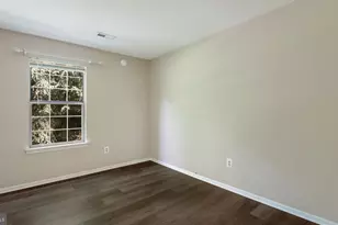 907 Diamond Dr, Newtown, PA 18940 - Photo 18