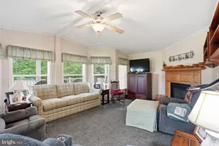 1065 Pine Cir, Telford, PA 18969 - Photo 10