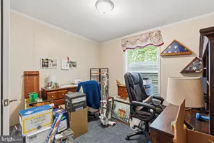 1065 Pine Cir, Telford, PA 18969 - Photo 20