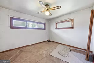 3521 Rockview Dr, Bristol, PA 19007 - Photo 16