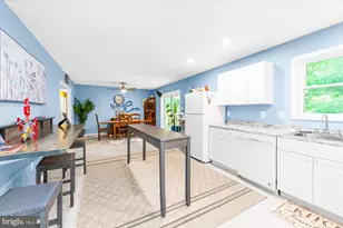 2531 Tulip Ln, Feasterville-Trevose, PA 19053 - Photo 12