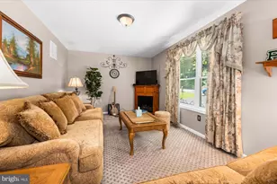 2531 Tulip Ln, Feasterville-Trevose, PA 19053 - Photo 6