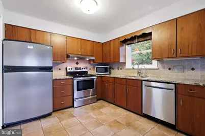 730 N Lafayette Avenue, Morrisville, PA 19067 - Photo 8