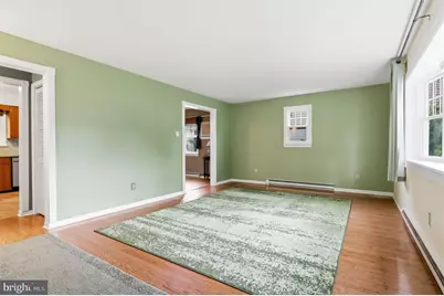 730 N Lafayette Avenue, Morrisville, PA 19067 - Photo 4