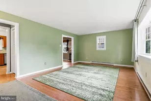730 N Lafayette Ave, Morrisville, PA 19067 - Photo 4