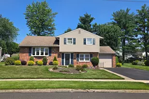 425 Silver Ave, Southampton, PA 18966 - Photo 2
