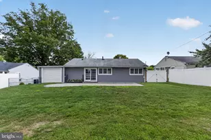 218 Tewksbury Rd, Fairless Hills, PA 19030 - Photo 4