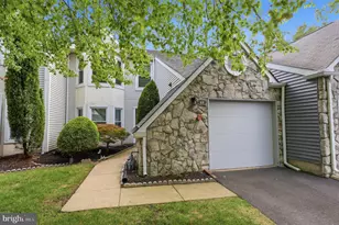 44 Gaylord Ct, Newtown, PA 18940 - Photo 2
