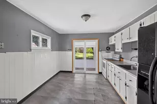 336 Beech St, Warminster, PA 18974 - Photo 14