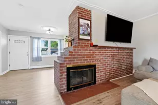 23 Boston Ivy Rd, Levittown, PA 19057 - Photo 14