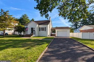 710 N Lafayette Ave, Yardley, PA 19067 - Photo 1
