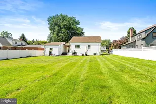 710 N Lafayette Ave, Yardley, PA 19067 - Photo 22