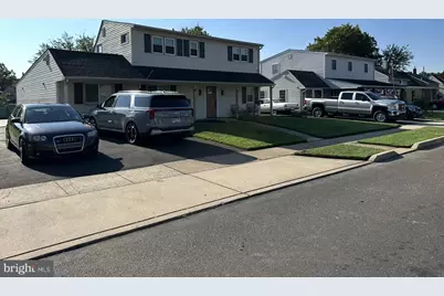 126 Goldengate Road, Levittown, PA 19057 - Photo 4