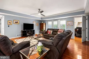 8204 Centennial Station, Warminster, PA 18974 - Photo 6