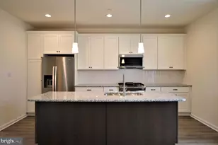 61 Becker Dr, Chalfont, PA 18914 - Photo 18