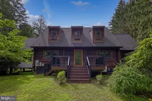 1702 Briarwood Ln, Quakertown, PA 18951 - Photo 1
