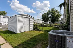 2420 Liberator St, Levittown, PA 19057 - Photo 16