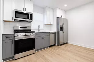 2420 Liberator St, Levittown, PA 19057 - Photo 4