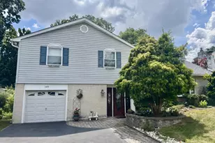 349 Rettop Pl, Warminster, PA 18974 - Photo 1