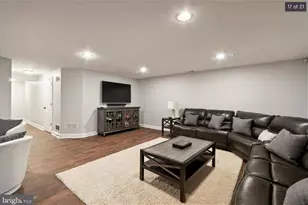 3203 Whisper Ln, Furlong, PA 18925 - Photo 12