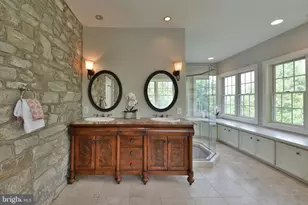 966 Paige Ct, Feasterville-Trevose, PA 19053 - Photo 28