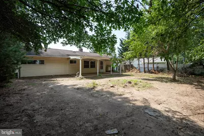 327 Stonybrook Drive, Levittown, PA 19055 - Photo 4