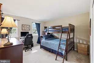 113 Hayhurst Ct, Holland, PA 18966 - Photo 22
