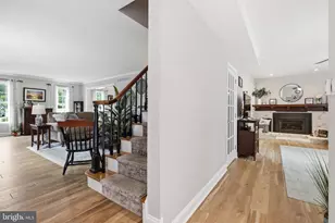 113 Hayhurst Ct, Holland, PA 18966 - Photo 8