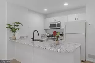 1019 Bancroft Pl, Warminster, PA 18974 - Photo 2