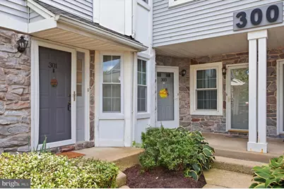 301 Mews Drive, Sellersville, PA 18960 - Photo 2