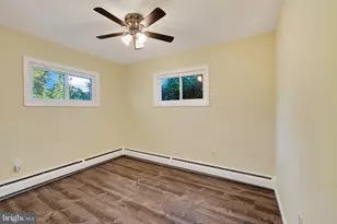 19 Vicar Ln, Levittown, PA 19054 - Photo 26