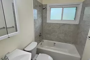 19 Vicar Ln, Levittown, PA 19054 - Photo 8