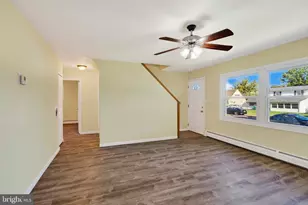 19 Vicar Ln, Levittown, PA 19054 - Photo 8