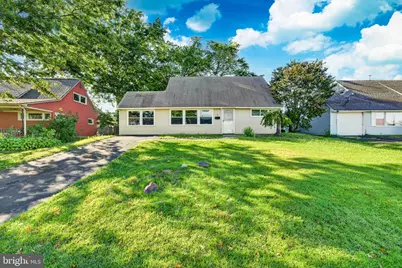 19 Vicar Lane, Levittown, PA 19054 - Photo 2