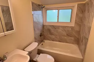 19 Vicar Ln, Levittown, PA 19054 - Photo 12