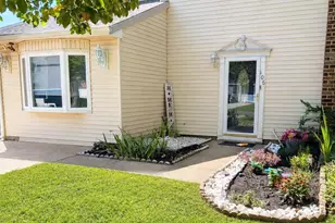 106 Winfield Ct, Fairless Hills, PA 19030 - Photo 4