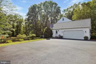 1825 Walnut Ln, Quakertown, PA 18951 - Photo 4