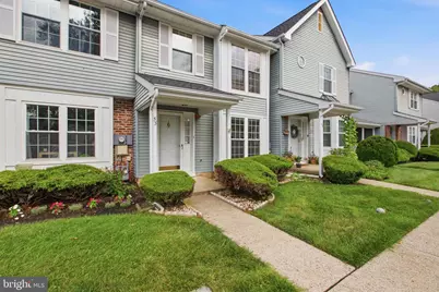 53 Ardsley Court, Newtown, PA 18940 - Photo 2