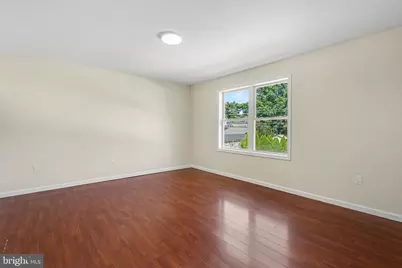 143 Forsythia Drive N, Levittown, PA 19056 - Photo 32
