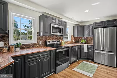 143 Forsythia Drive N, Levittown, PA 19056 - Photo 14