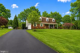 20 Barclay St, Newtown, PA 18940 - Photo 1