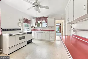 6502 N Radcliffe St, Bristol, PA 19007 - Photo 18