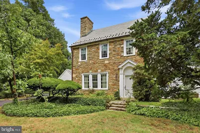 6502 N Radcliffe Street, Bristol, PA 19007 - Photo 2