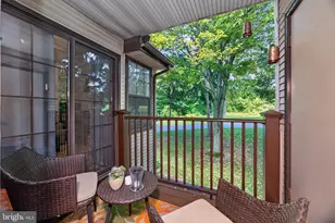 132 Basswood Ct, Warrington, PA 18976 - Photo 2