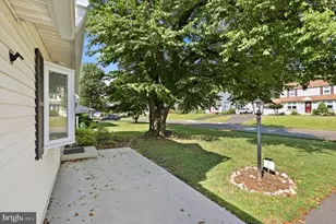 77 Woodlawn Rd, Warminster, PA 18974 - Photo 6