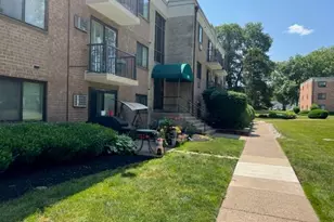 1575 W Street Rd, Warminster, PA 18974 - Photo 4
